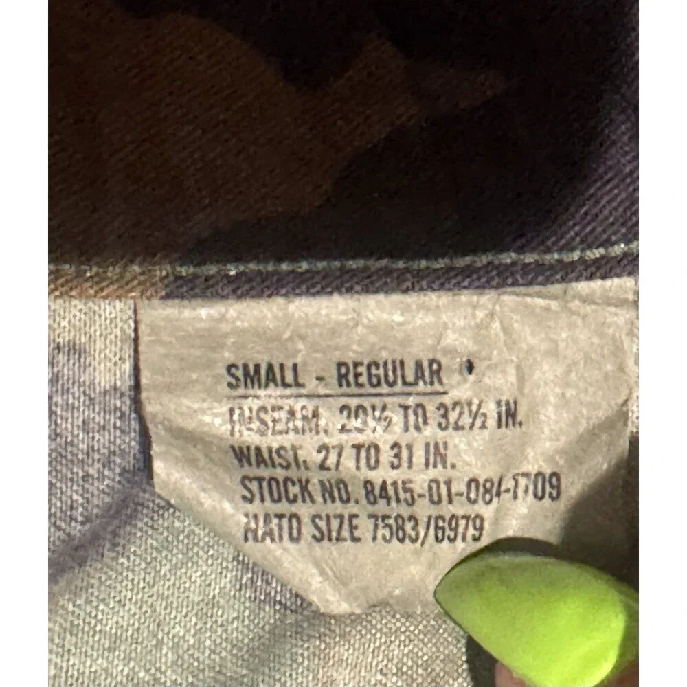 Small Regular - Vintage US Army USAF USMC BDU Cargo Pants Woodland Camo